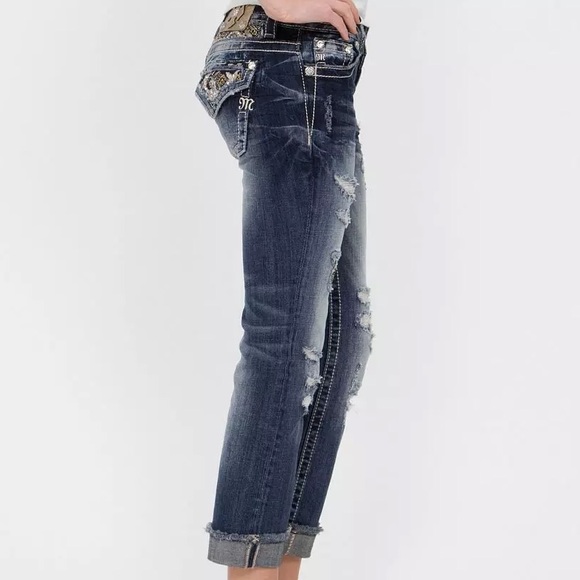 🦋 LIKE NEW! 🦋 Miss Me Distressed Cropped Jeans ✨ - Picture 3 of 6